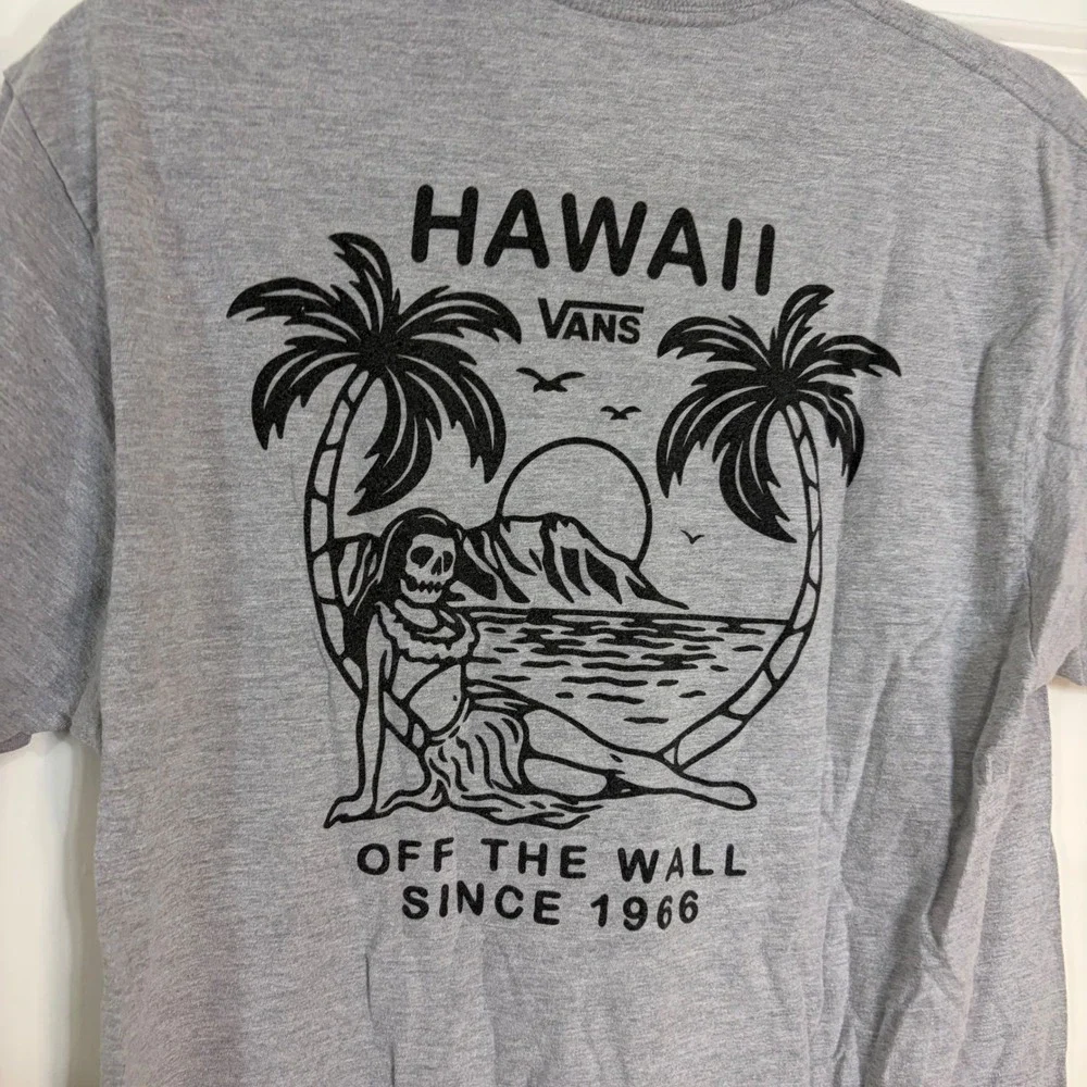 Vans Hawaii Skeleton Hula Girl Graphic T-Shirt Gray Mens Medium Classic Fit